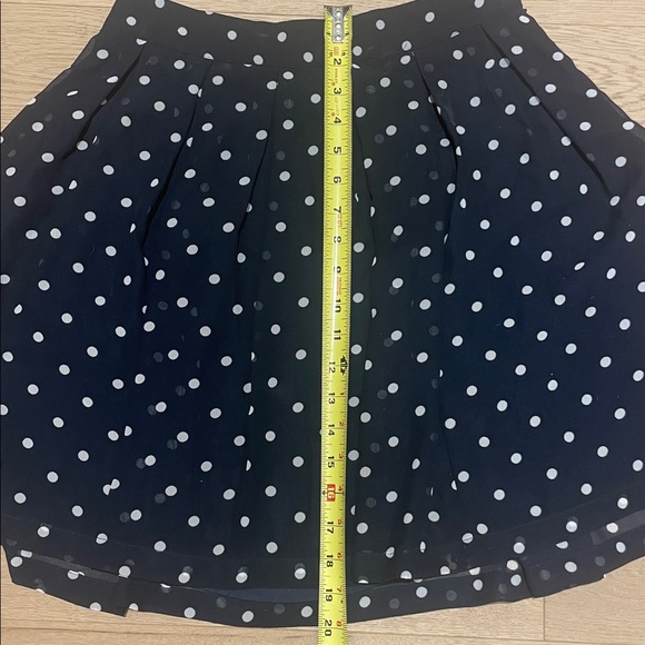 H & M navy blue polka dot skirt - Picture 6 of 7